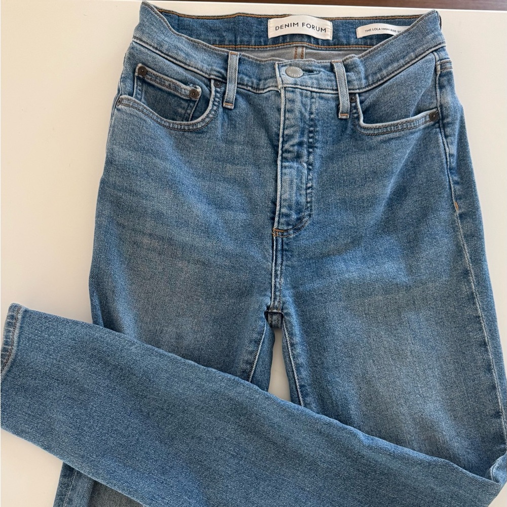 Denim Forum size 26 (28L) Lola High Rise